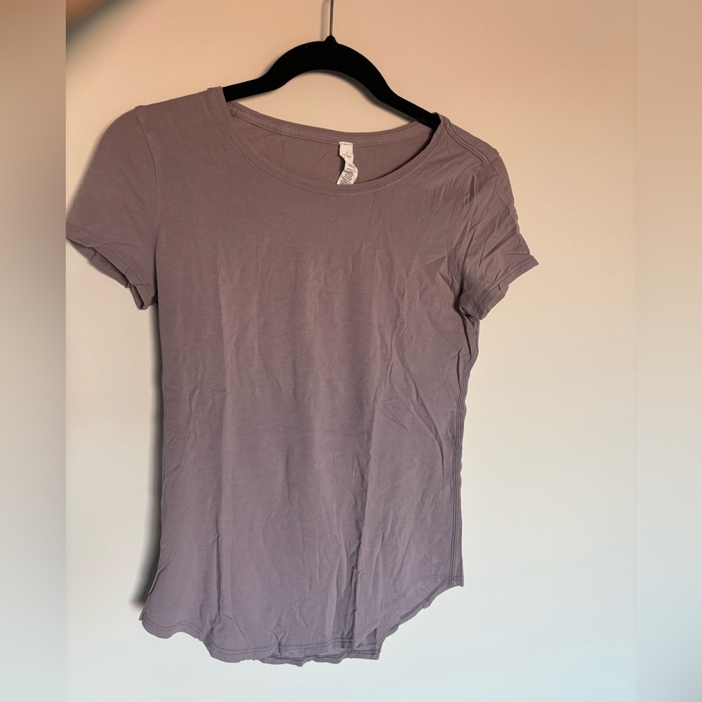 LULULEMON TShirt Size 2